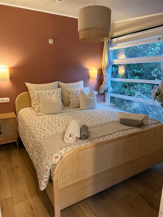 Détail de la chambre Le cocon