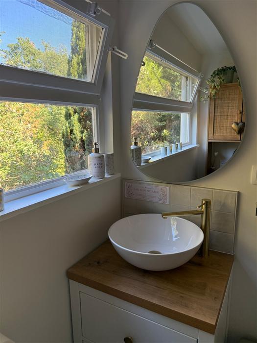 Salle de bain, vue verdoyante